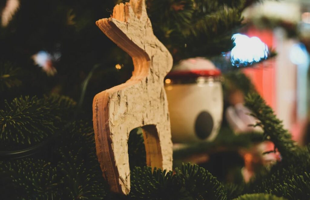 wooden-reindeer