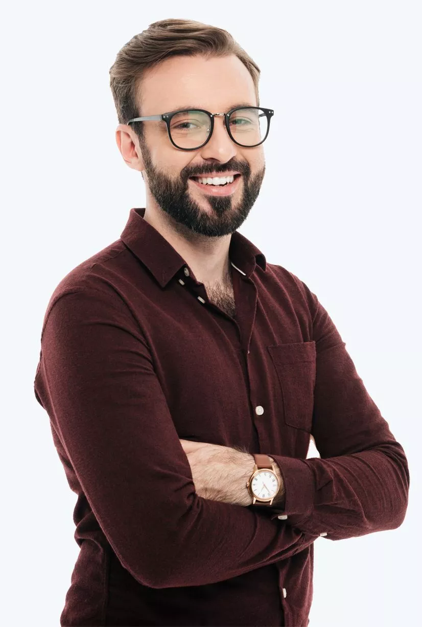 male SEO expert in Adelaide smiling with his arms crossed