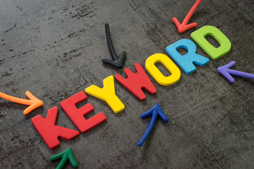 multi-colored arrows pointing to the word keyword